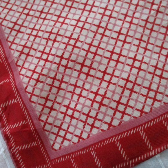 1960s cream & soft red checked scarf - Picture 5 of 6